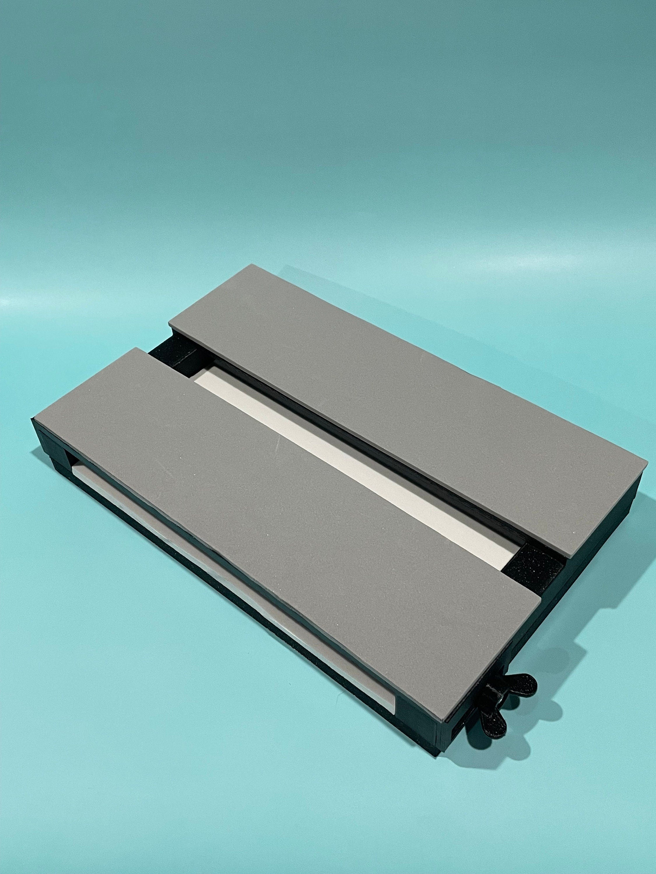 3D Printed Adjustable Flat Spreading Board