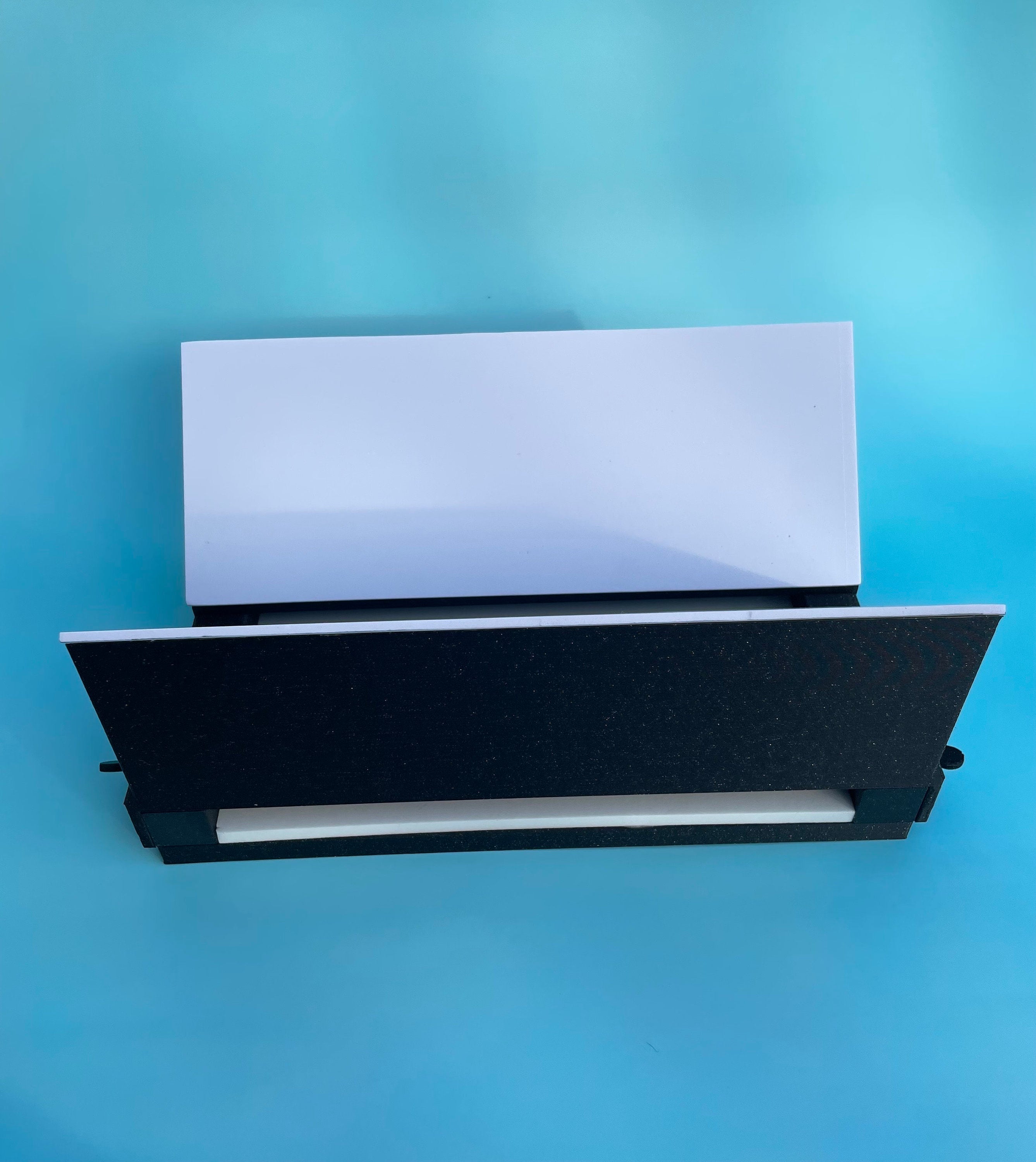 3D Printed Adjustable Deep V Shaped Spreading Board
