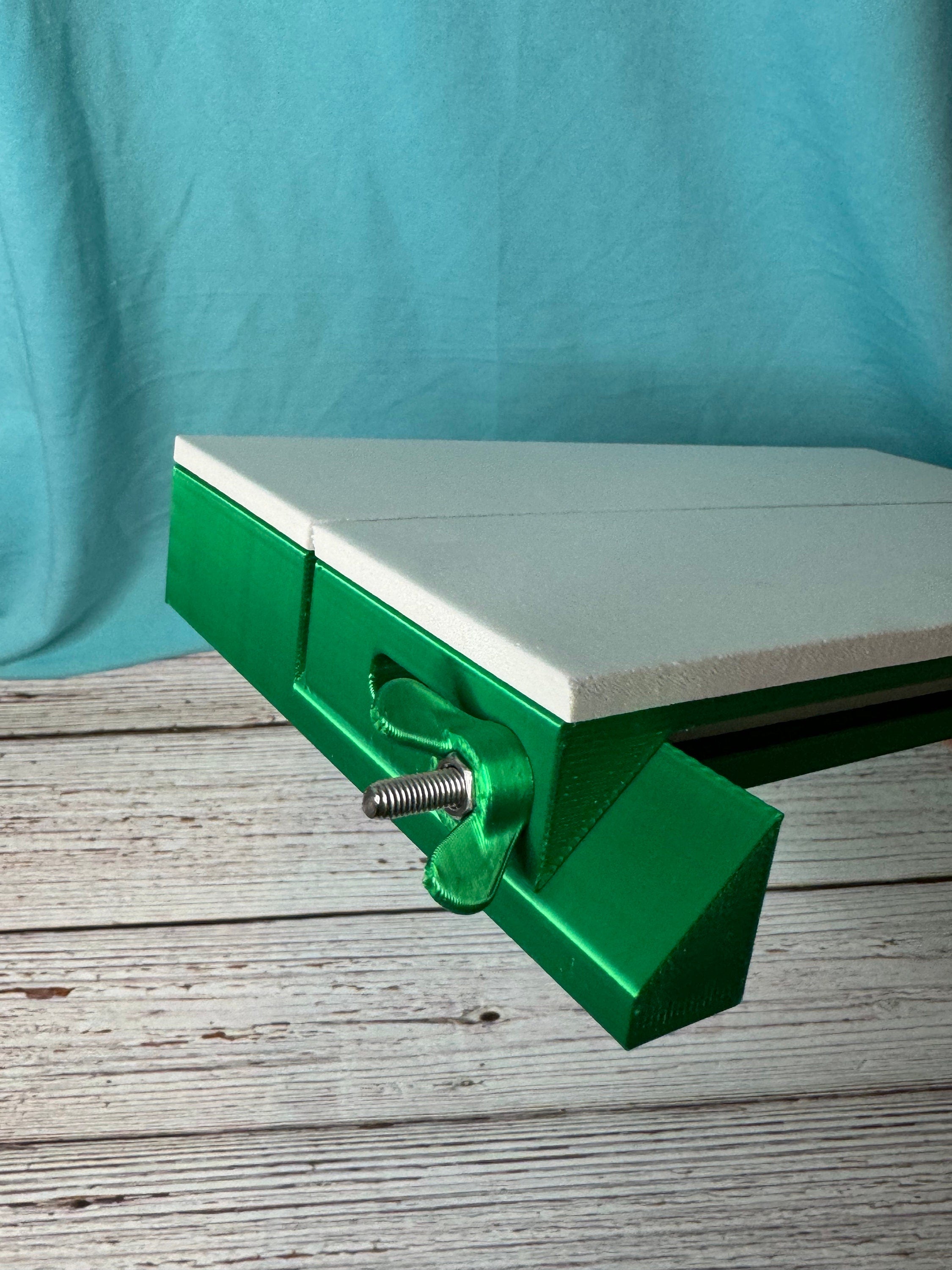 Redesigned 3D Printed Adjustable Flat Spreading Board